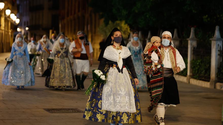 Búscate en el segundo día de Ofrenda por la calle de Caballeros (entre las 21.00 y las 22.00 horas)