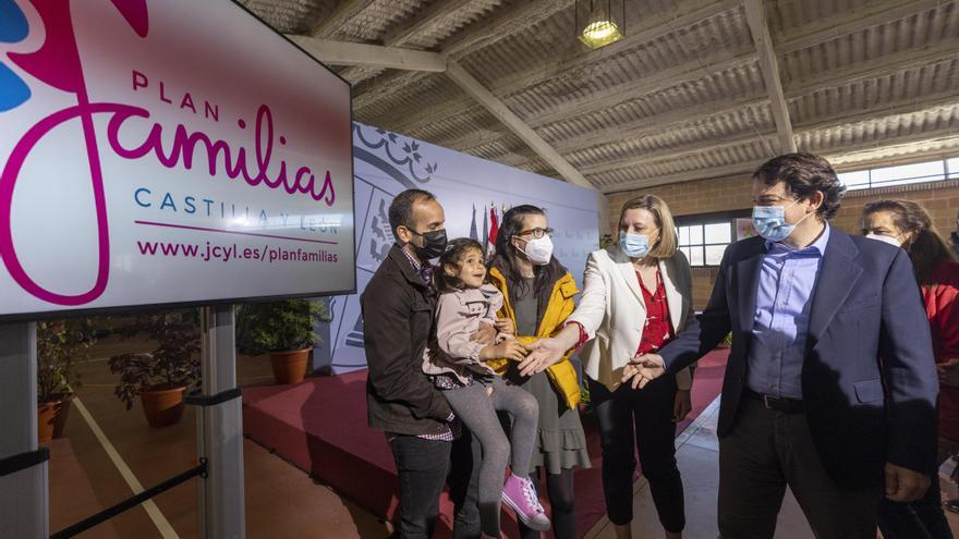 Castilla y León lanza el &quot;Bono Concilia&quot; con 750 euros por hijo