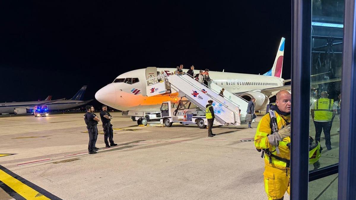Gestrandet in Paris: der Eurowings-Flieger EW 590.