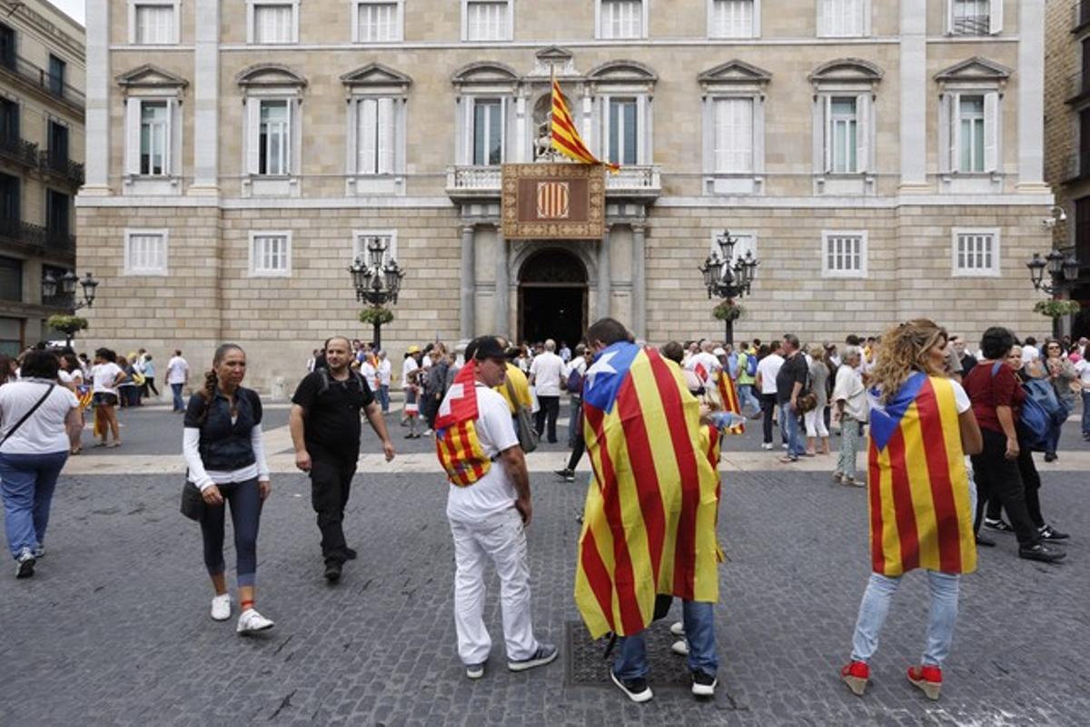 Estelades a la plaça de Sant Jaume.