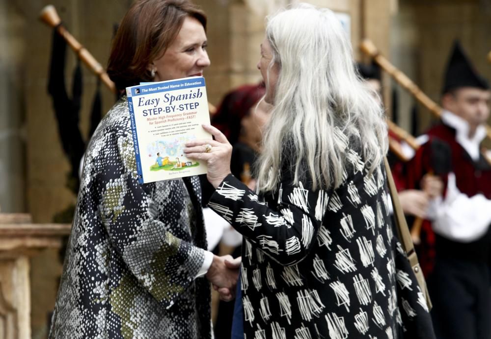 Llegada a Oviedo de Mary Beard, premio "Princesa de Asturias" de Ciencias Sociales