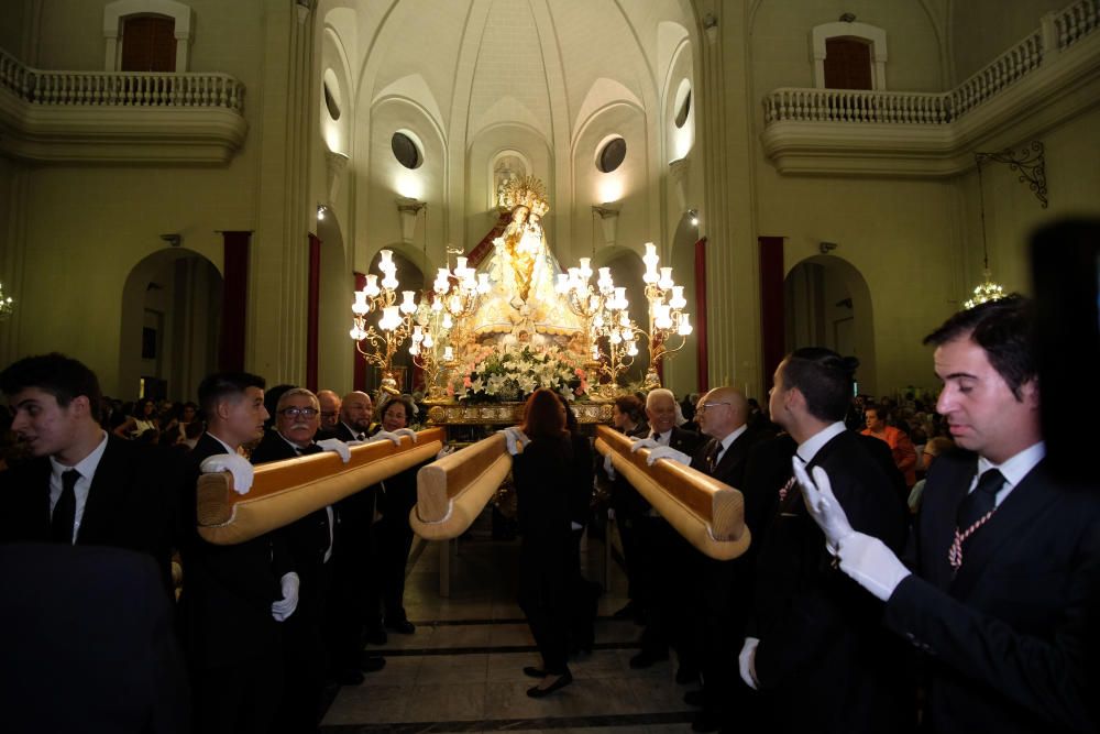 Procesión de las Fiestas Mayores de Elda en honor a la Virgen de la Salud suspendida por la lluvia