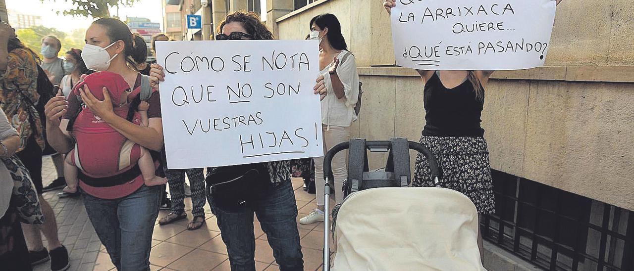 Protesta contra la ley del aborto.