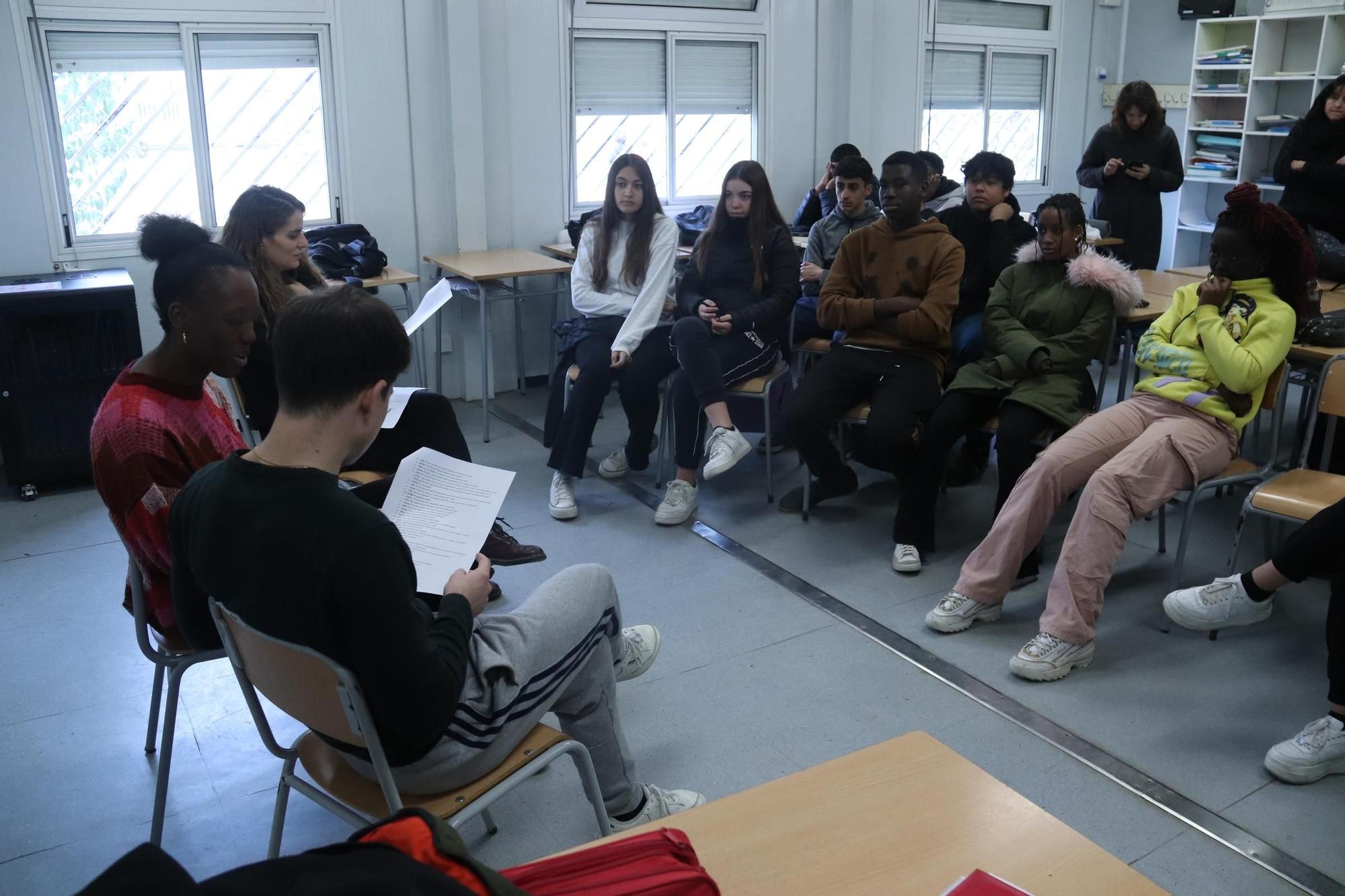 Alumnes de l'institut Salvador Sunyer de Salt es converteixen en dramaturgs sota la direcció del Temporada Alta