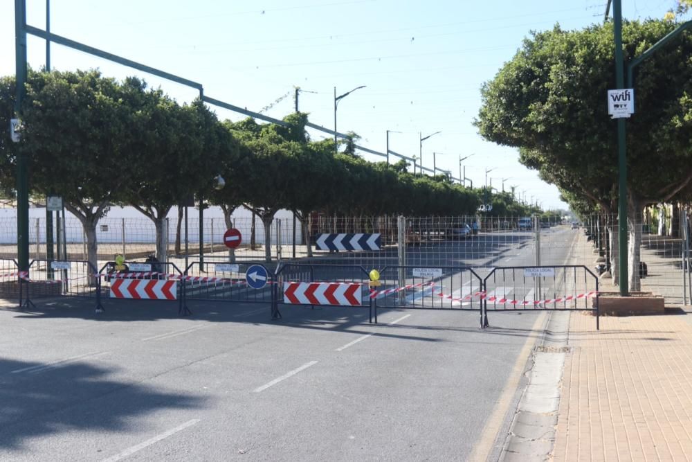 Montaje de la Feria de Málaga en el Cortijo de Torres.