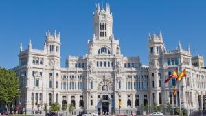 Fachada del Palacio de Telecomunicaciones, obra de Antonio Palacios y actual sede del Ayuntamiento de Madrid.