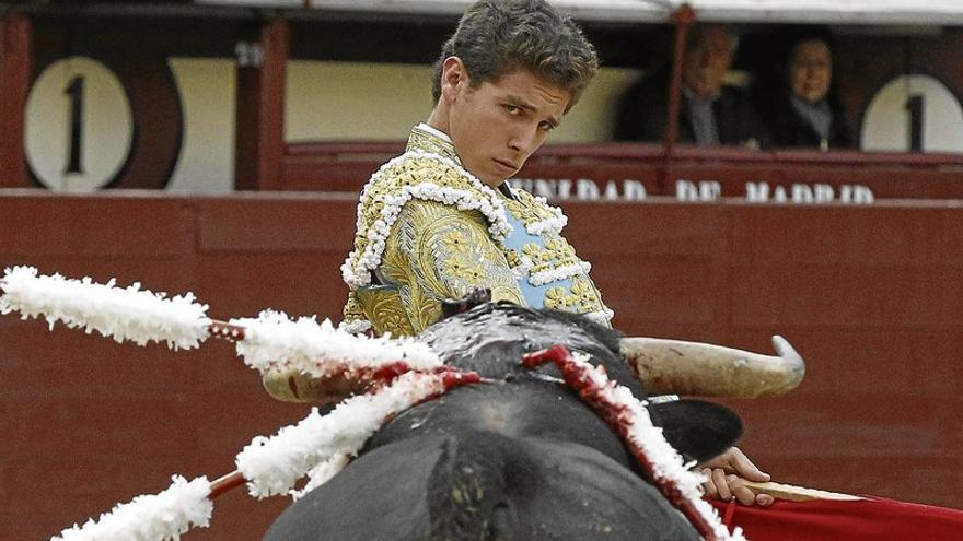 Novillos insulsos echan por tierra el festejo