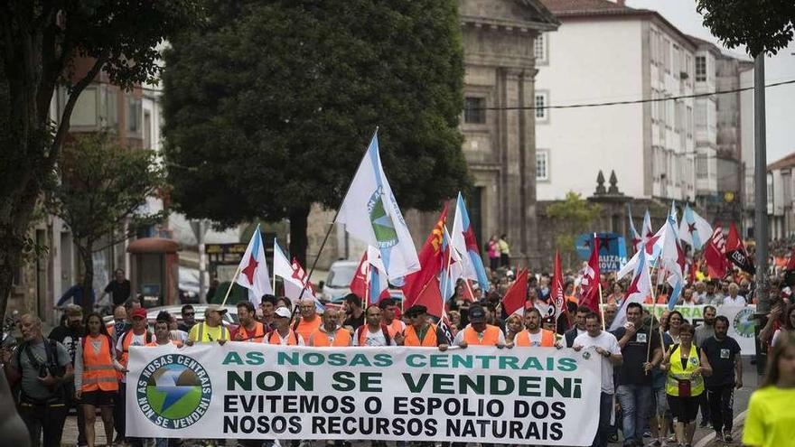 Manifestación en Santiago de los trabajadores de Ferroatlántica.