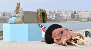 Las esculturas de la falla de San Juan toman forma en Riazor