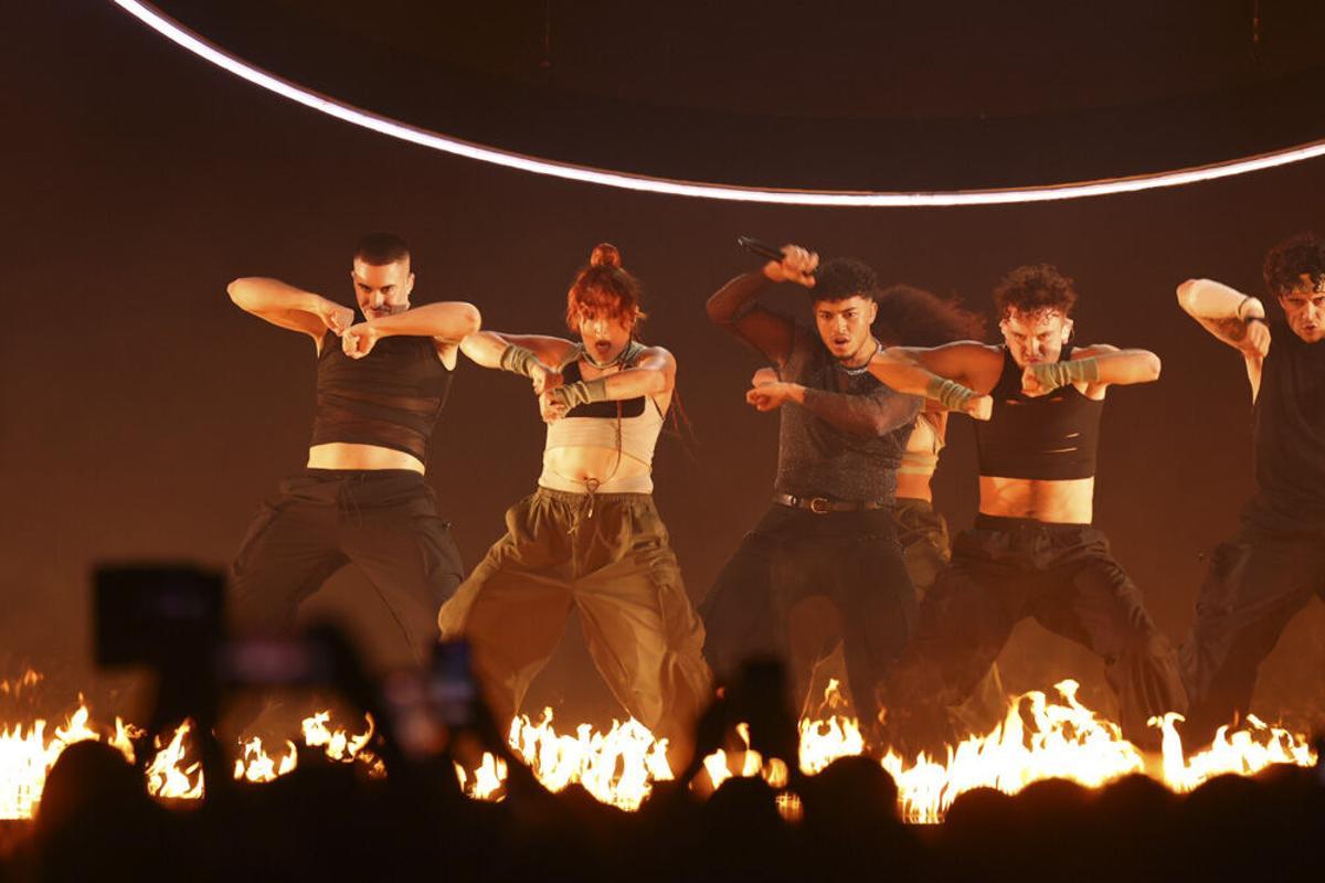 El cantante Kenneth durante su actuación en la primera semifinal del Benidorm Fest. El cantante Kenneth durante su actuación en la primera semifinal del Benidorm Fest.