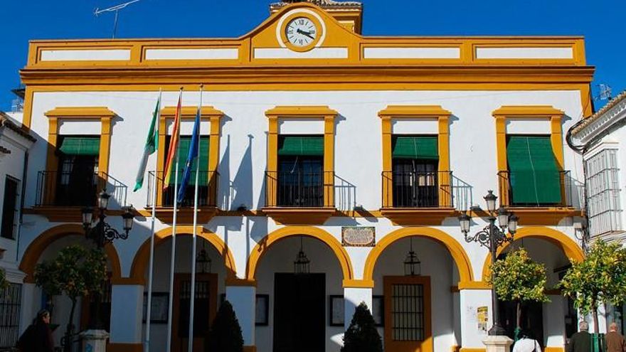 Fachada del Ayuntamiento de La Puebla de Cazalla