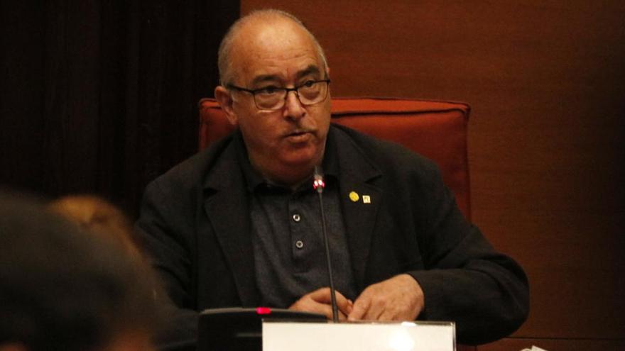 El conseller d&#039;Educació, Josep Bargalló, a la Diputació Permanent del Parlament