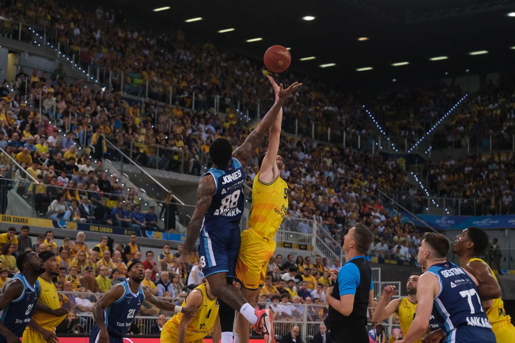 FINAL EUROCUP: CB Gran Canaria 71 -  67 Turk Telecom