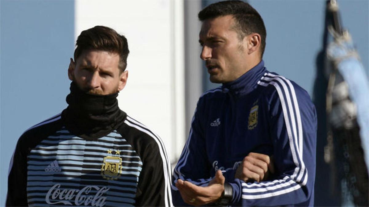 Scaloni: "Creo que Messi va a volver con Argentina"