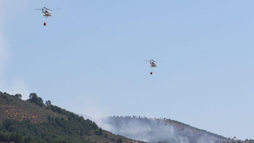 Cronología del incendio en Las Hurdes: evolución del fuego desde el martes hasta la mañana del miércoles