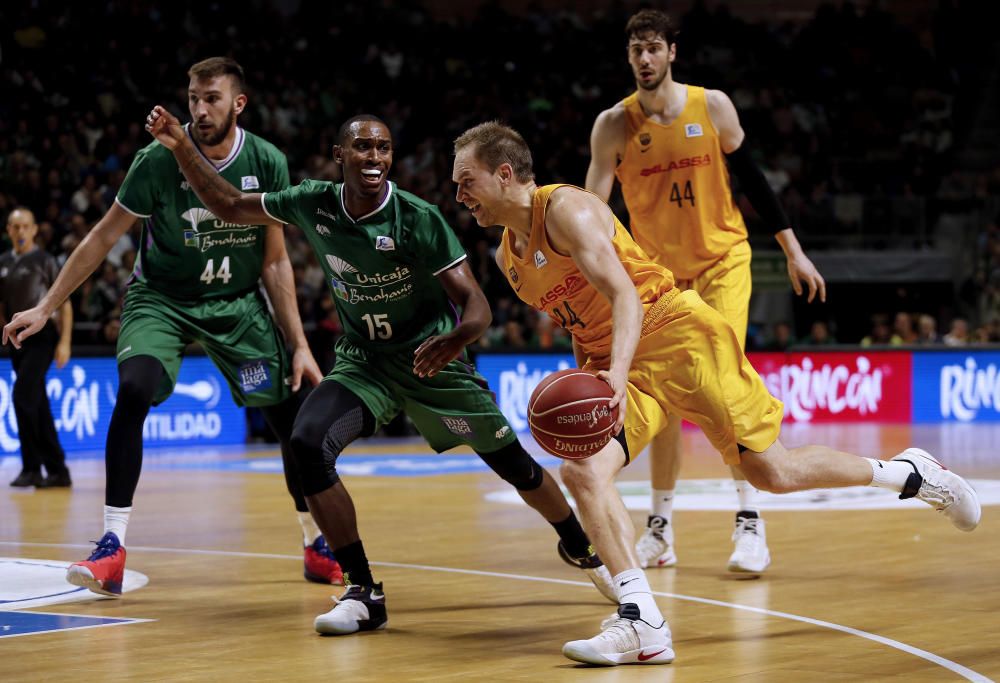 UNICAJA - BARCELONA LASSA