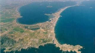 El Constitucional admite el recurso del Gobierno contra la reforma de Murcia de la Ley del Mar Menor