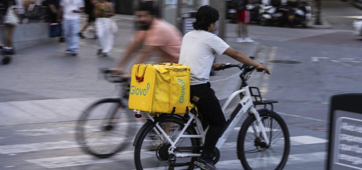 Uber compra l’amo de Glovo, la filial espanyola del qual queda en mans d’un fons