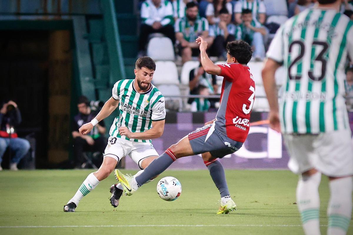 Jacobo González, durante un lance de la primera mitad en El Arcángel.