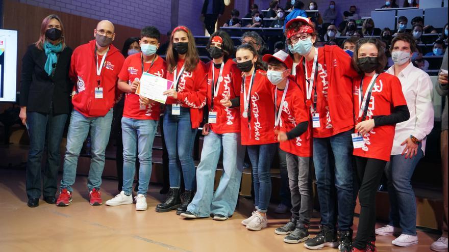 L&#039;equip Arobot de l&#039;escola Els Estanys de Platja d&#039;Aro guanya First Lego League de la UdG