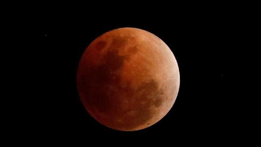 Todo a punto para la superluna de esta noche