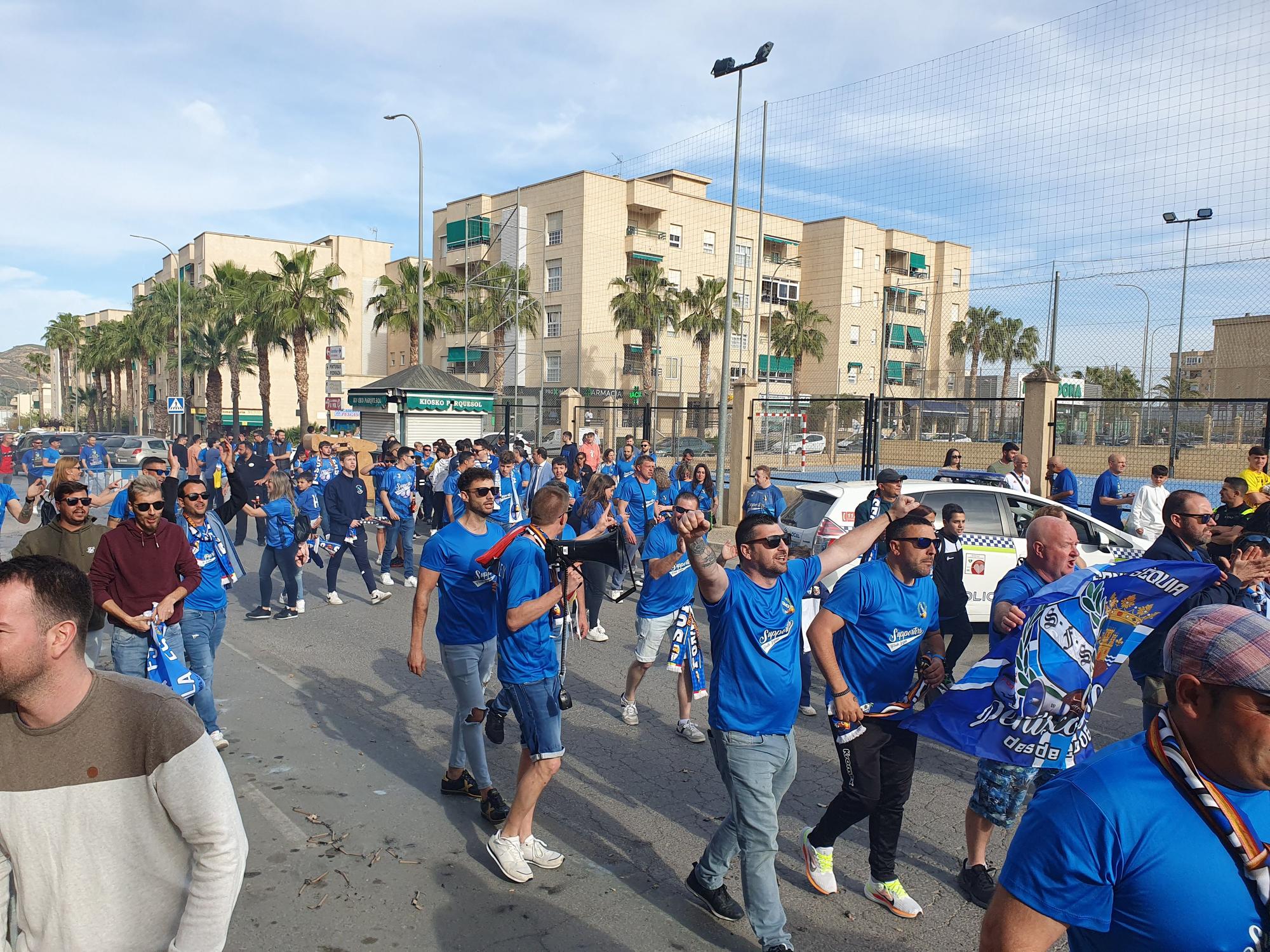 GALERÍA | Las mejores imágenes de la afición del Peñíscola en las semifinales de Copa