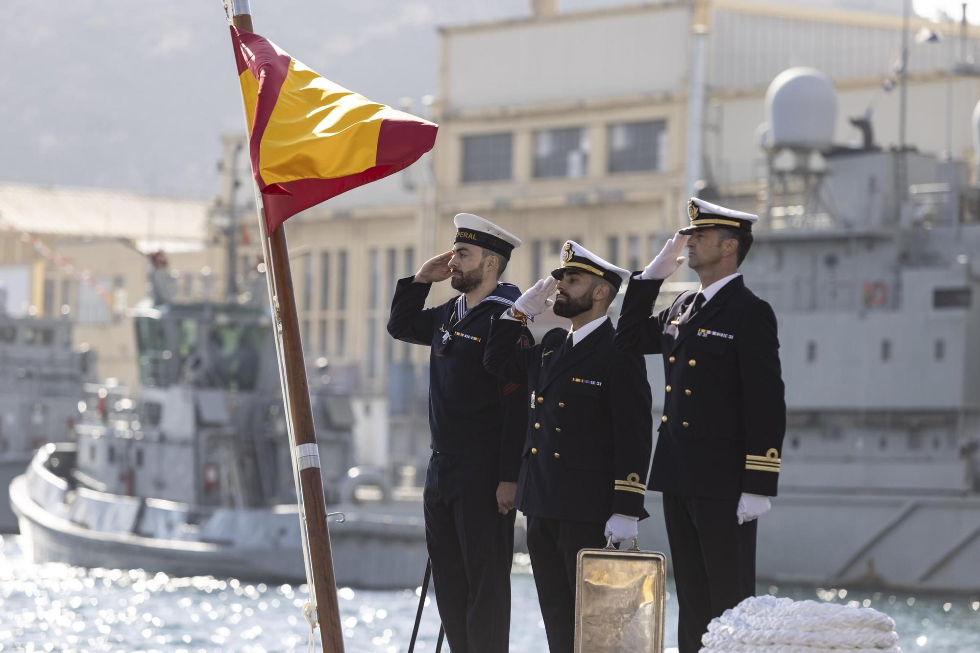 FOTOS: La Armada recibe el submarino S-81 de manos de Navantia