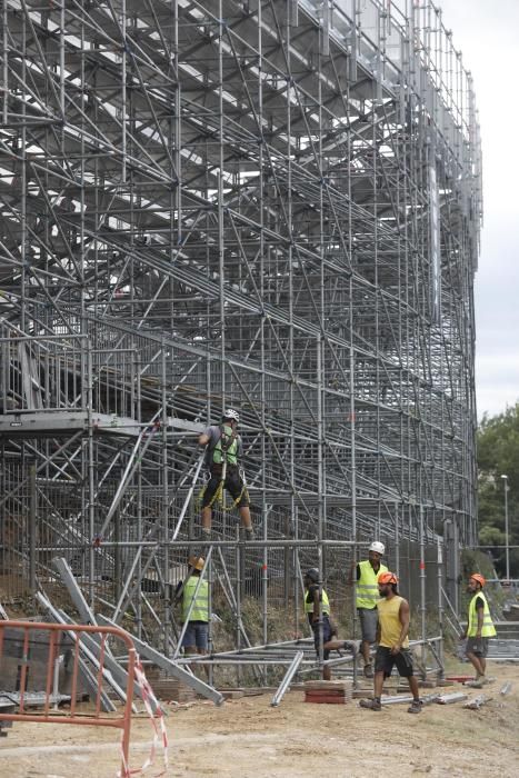 Obres a gol nord i a preferent de l'estadi de Montilivi