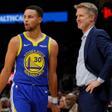 Steve Kerr decidió sentar a Curry en el último cuarto con el partido aún abierto