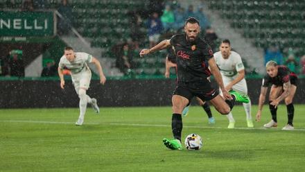 Muriqi, delantero del Mallorca, en el partido de la primera vuelta