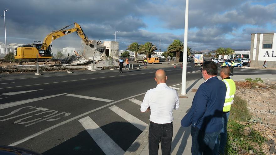 Derribo de la antigua discoteca Maui en Playa Honda