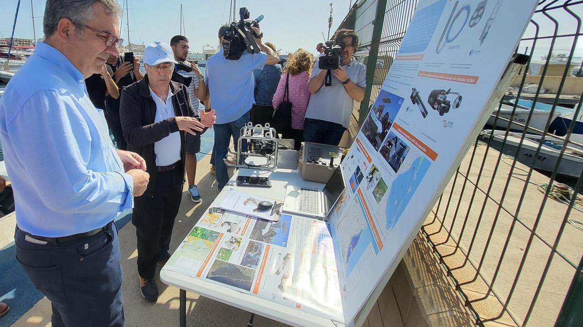 Vázquez en el inicio de las batimetrías del Mar Menor