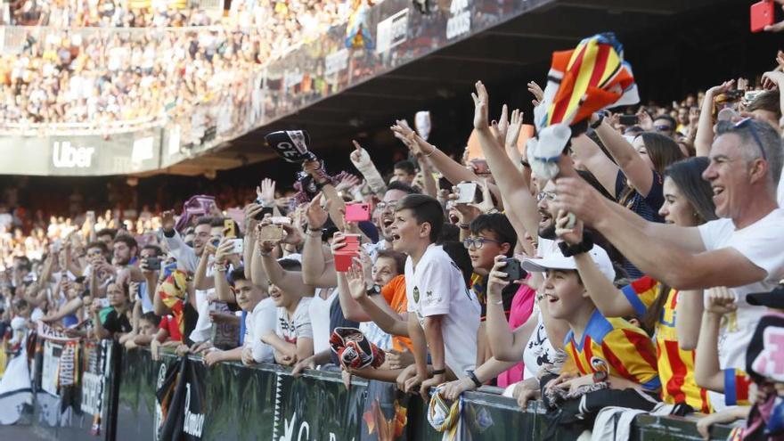 El Valencia CF crea una nueva Grada Joven para aficionados de 16 a 25 años