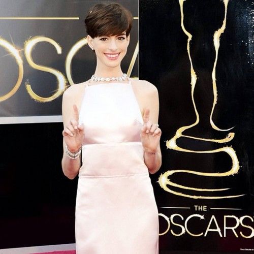 A la actriz Anne Hathaway le encanta el corte 'pixie'.