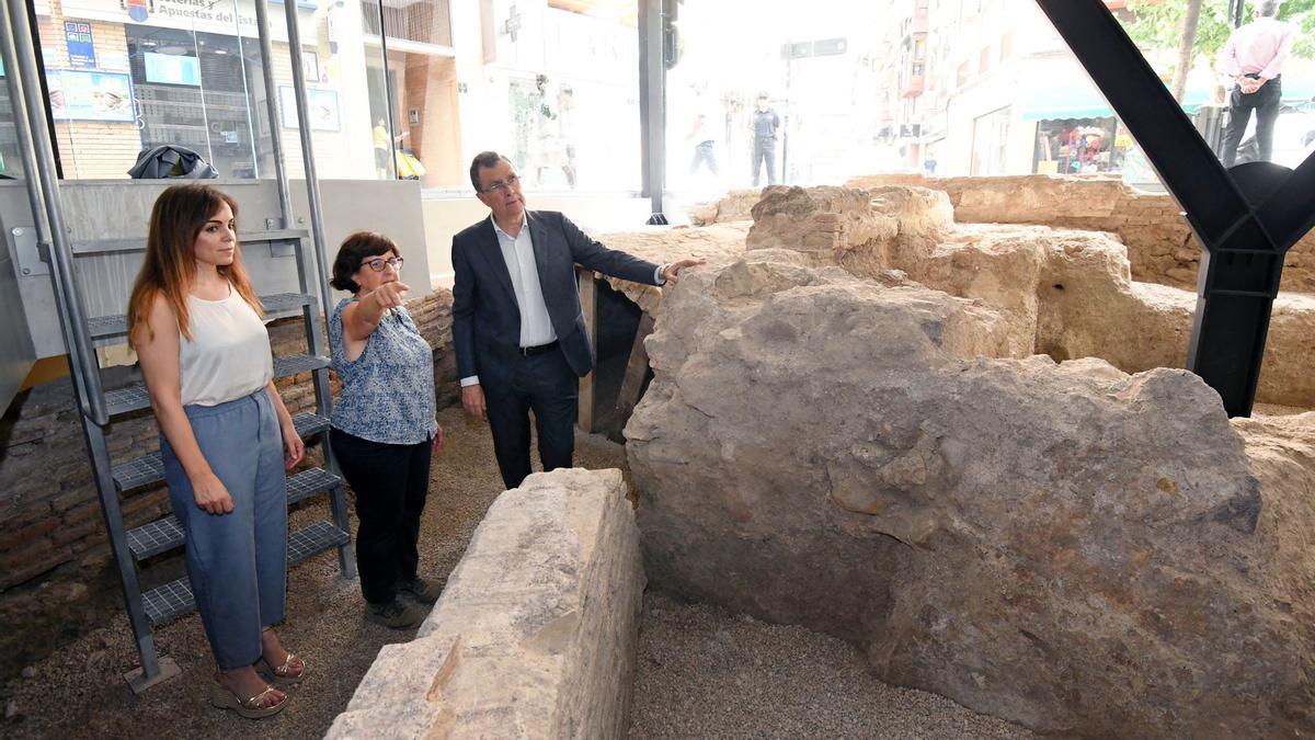 Murcia musealiza los restos de la muralla hallados en las calles Santa ...