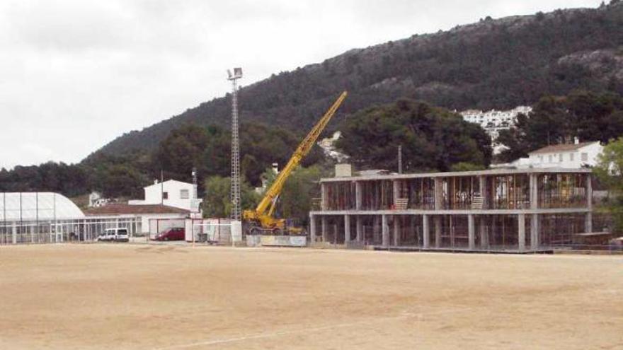 El endoso del centro se firmó antes de adjudicar las obras.