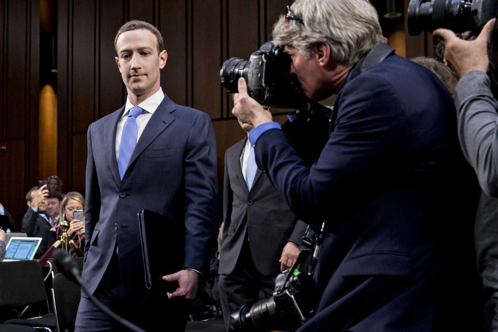 Zuckerberg, en el Senado de EEUU por la filtración de datos de Facebook