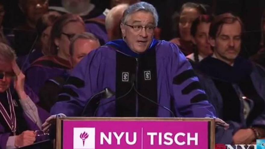 Robert de Niro, a los universitarios: &quot;Estáis jodidos&quot;