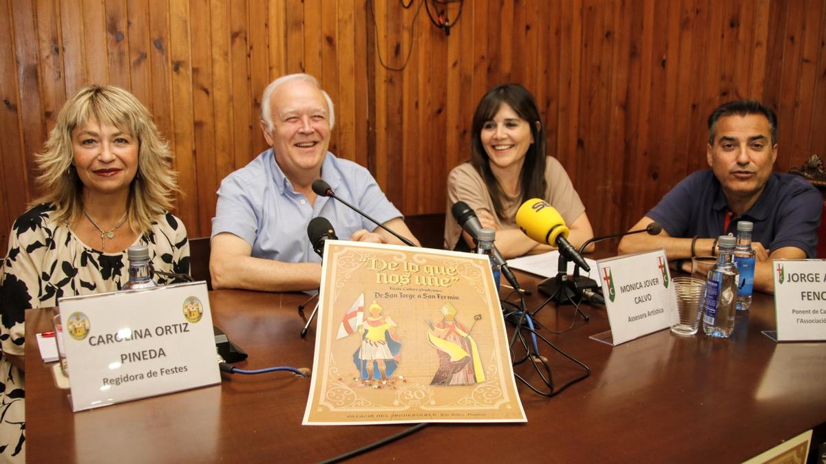 Presentación de la exposición que la Asociación de San Jorge llevará a Pamplona.