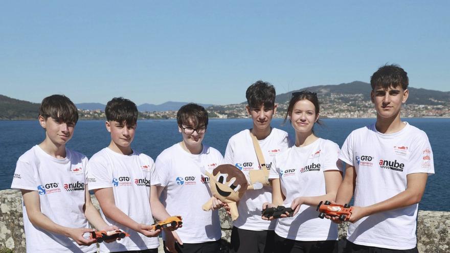 Coches pequeños, sueños grandes: una escudería a escala en Baiona