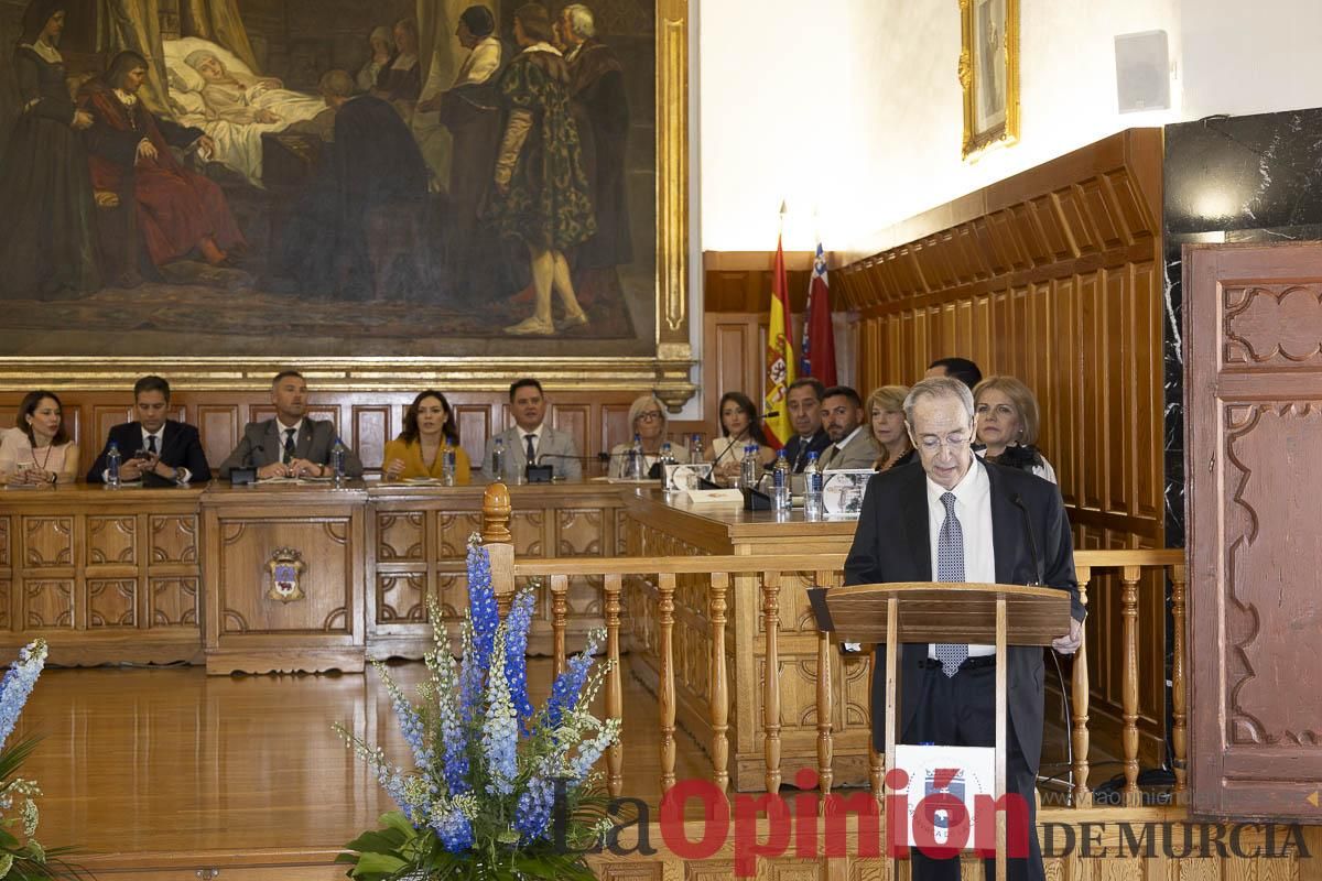 Así se ha vivido el emocionante acto del nombramiento de 'Hijo Predilecto' de Caravaca al doctor Juan Manuel Laborda
