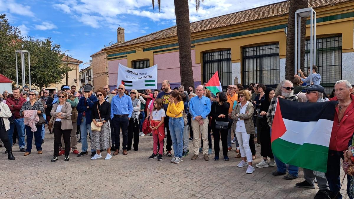 Un momento de la concentración en Córdoba de solidaridad con el pueblo palestino.