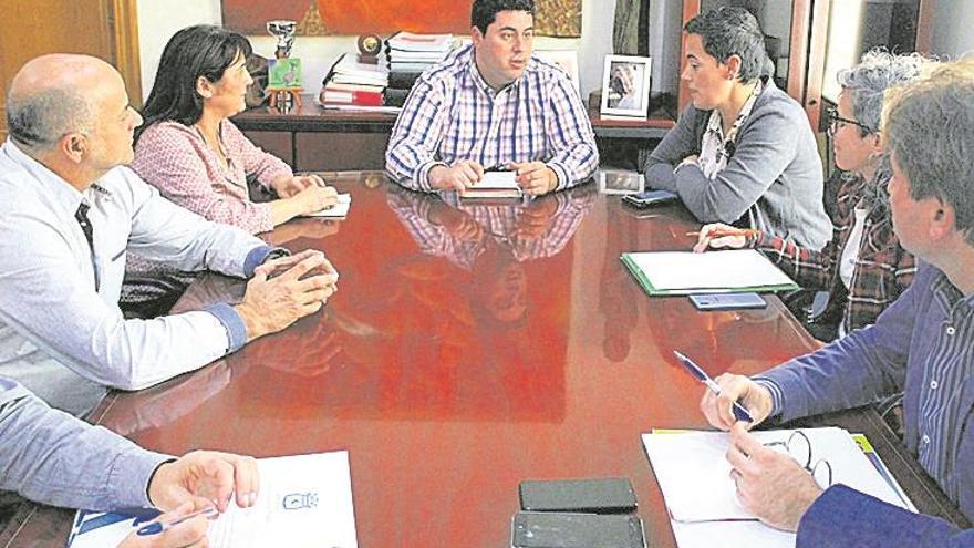 Tres municipios estudian unir el servicio de basuras