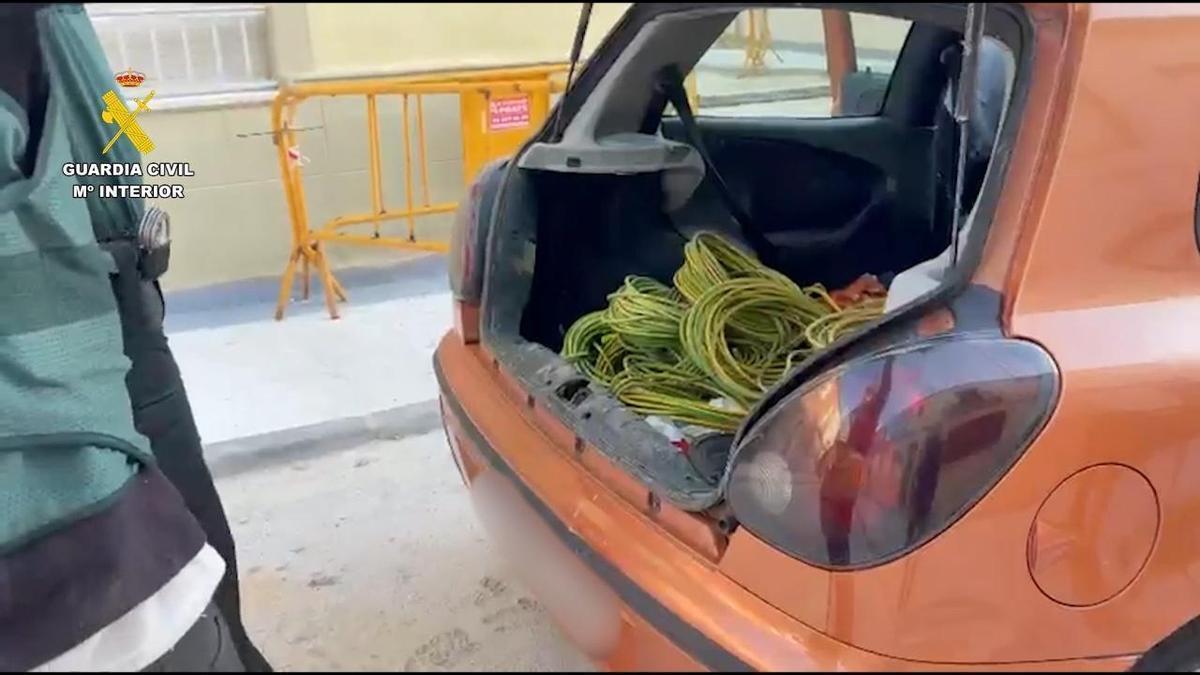 Así fue la detención de dos hombres por la oleada de robos de cable registrada en la Vall d'Albaida