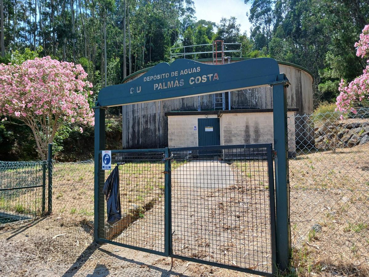 El depósito tiene una capacidad de 980.000 litros.