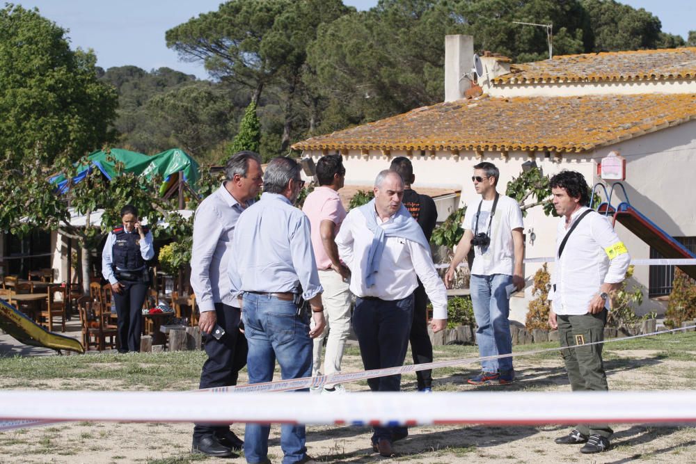 Una niña muere al salir volando un castillo hinchable en Caldes de Malavella