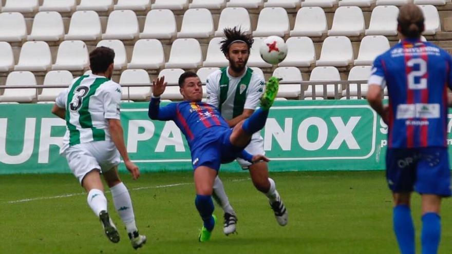 El Córdoba B cae ante el Extremadura en un duelo vibrante (3-4)