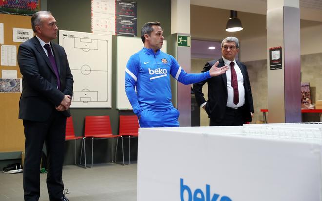 Así ha sido el primer entrenamiento de Sergi en el FC Barcelona
