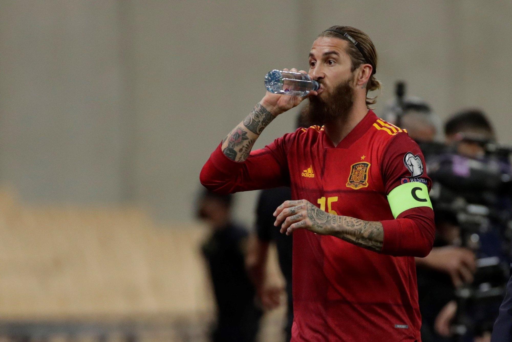 Ramos, antes de salir en los minutos finales del duelo de España ante Kosovo en Sevilla.