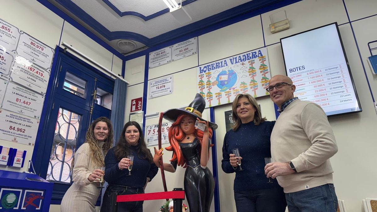 La Bruja de la Suerte reparte 920.000 euros en Elda con el cuarto premio de la Lotería de Navidad: “Es una alegría muy grande"